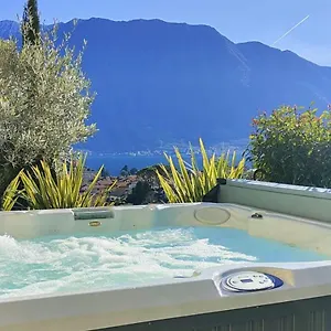 Magic Garden With Jacuzzi-pool And Luxury View Appartement